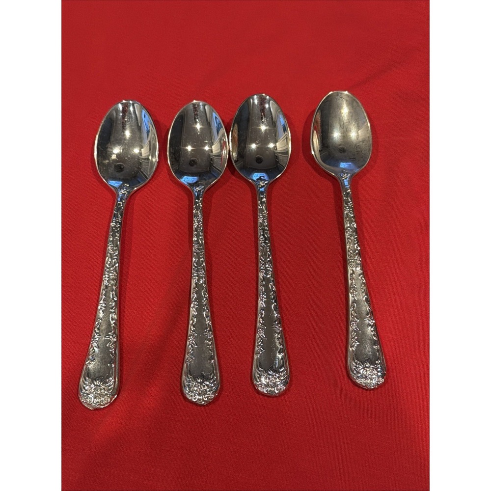 Vintage 4 WM Rogers & SON IS Exquisite 1940s Silverplate Teaspoons Floral Spoons
